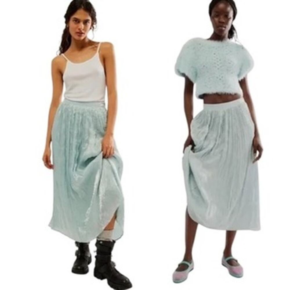 Free People New Vera City Blue Pleated Maxi Skirt with Pockets Size 12 NWT